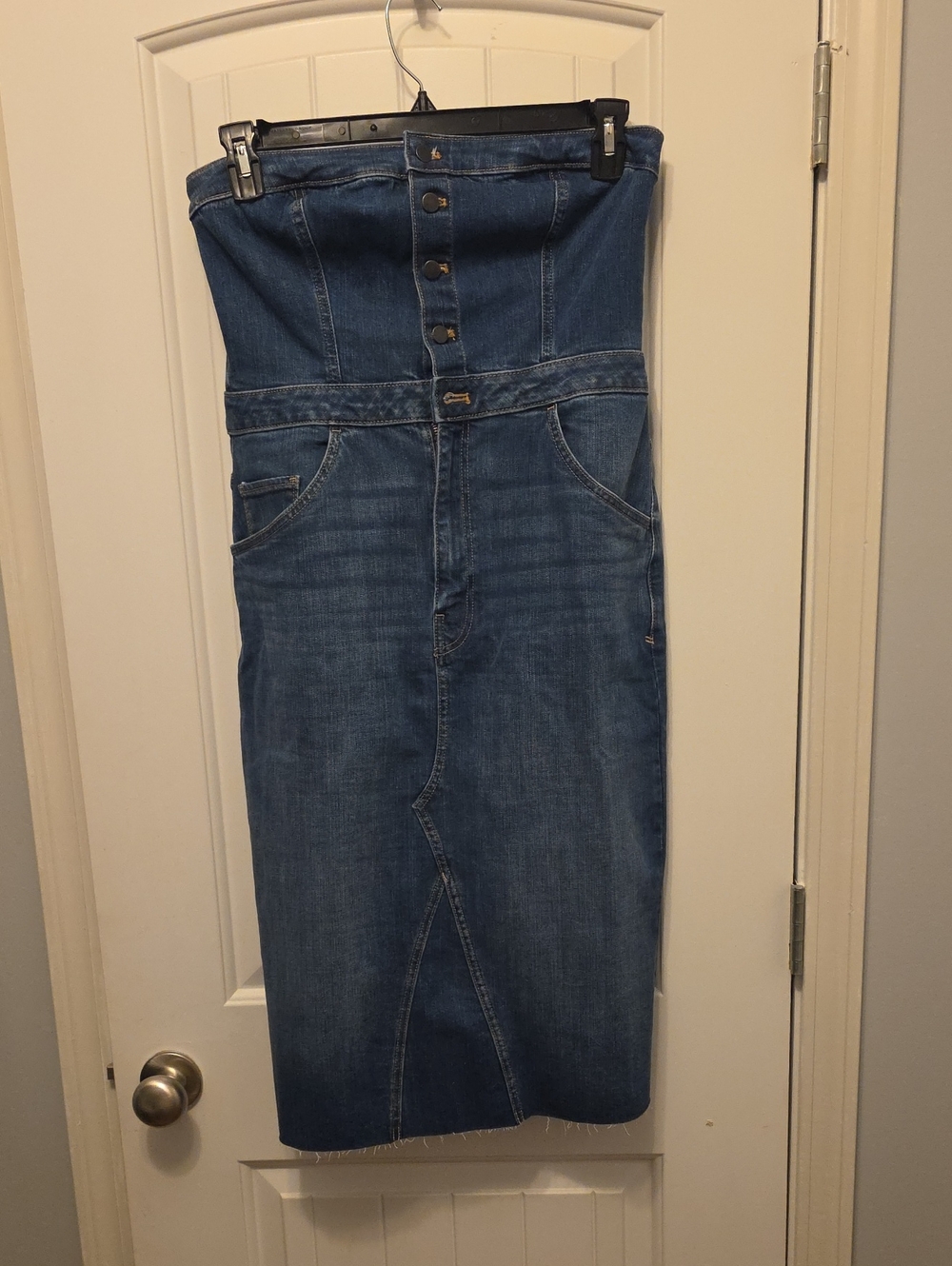 VENUS Strapless Denim Midi Dress in Medium Blue